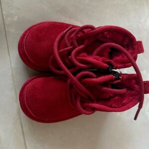 Kids(toddler size 7) UGG Neumel II Boots